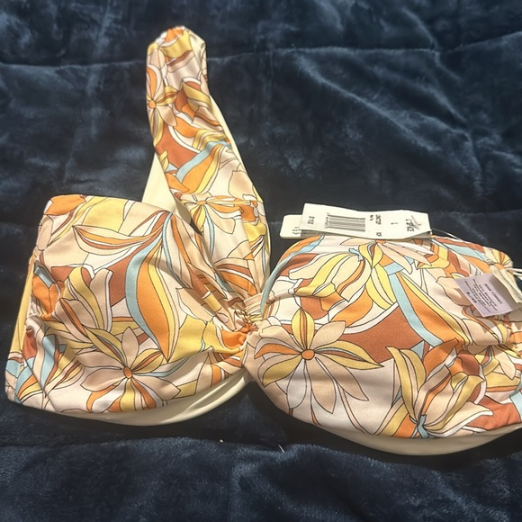 NWT  L*SPACE mick bikini top in soulshine floral - Picture 12 of 15